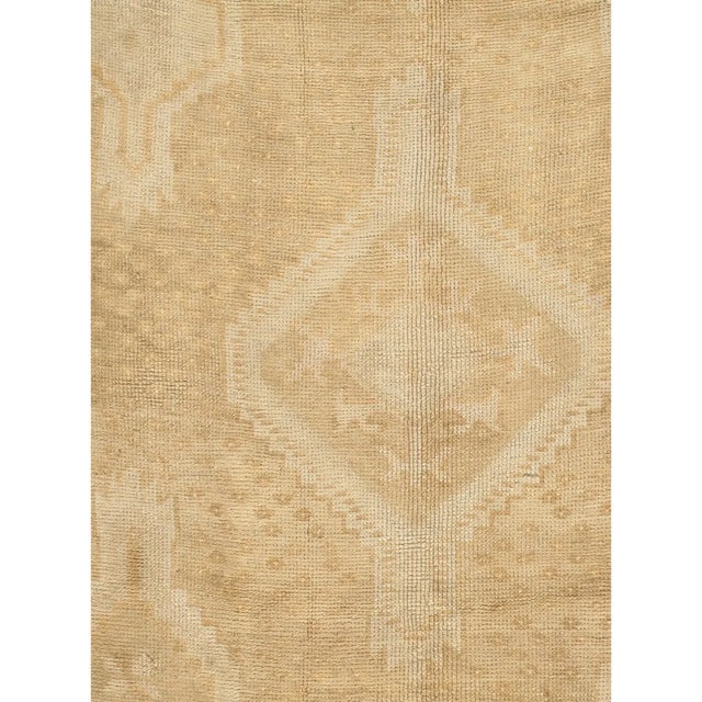 Vintage Oushak Gallery Rug, 4ft 10in X 11ft 9in For Sale In New York - Image 6 of 6