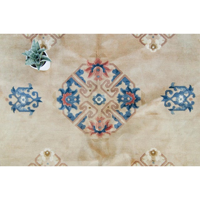 Mid-Century Modern 1980s Vintage Chinese Geometric Design Heavy Pile Earth-Toned Color Hand-Knotted Wool Rug - 6’ X 9’ For Sale - Image 3 of 10