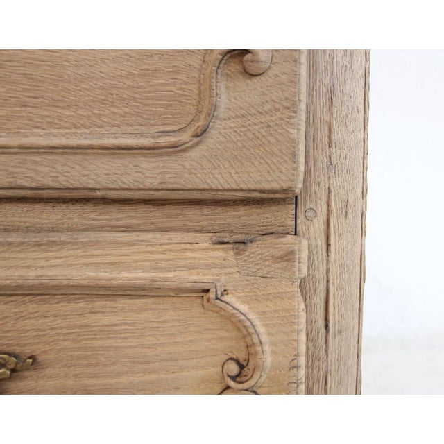 Early 19th Century Louis XV Chest of Drawers For Sale - Image 14 of 18