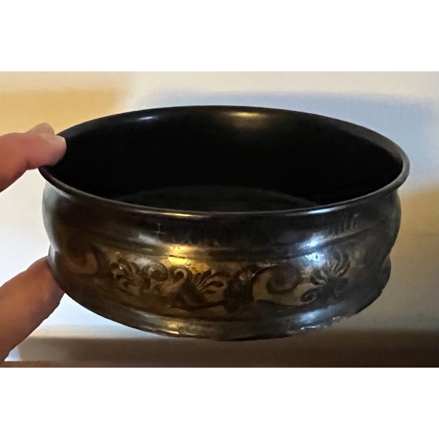 Antique Early 19th Century English Regency Black Lacquer Wine Decanter Bottle Coaster For Sale In New York - Image 6 of 9