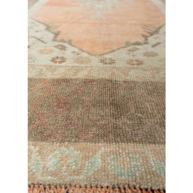 Turkish Turkish Vintage Rug 4' x 7'3" #21002 For Sale - Image 3 of 8
