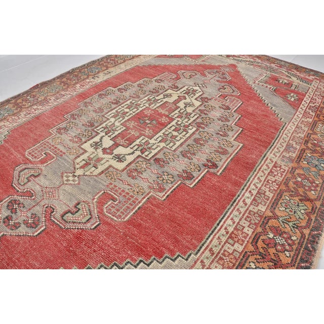 Floral Anatolian Vintage Wool Rug For Sale - Image 4 of 10