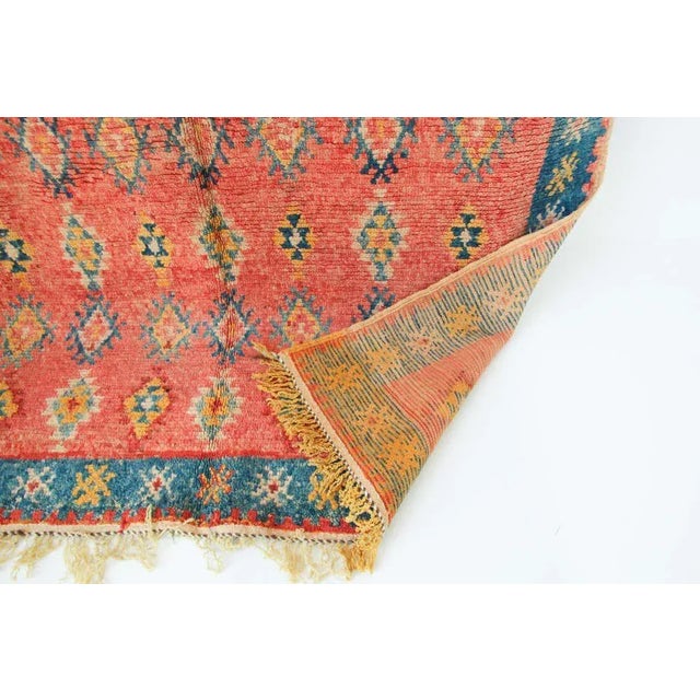 1960s Moroccan Berber Rug, Coral and Teal Geometric Wool, 4'10" × 9'10" For Sale - Image 12 of 14