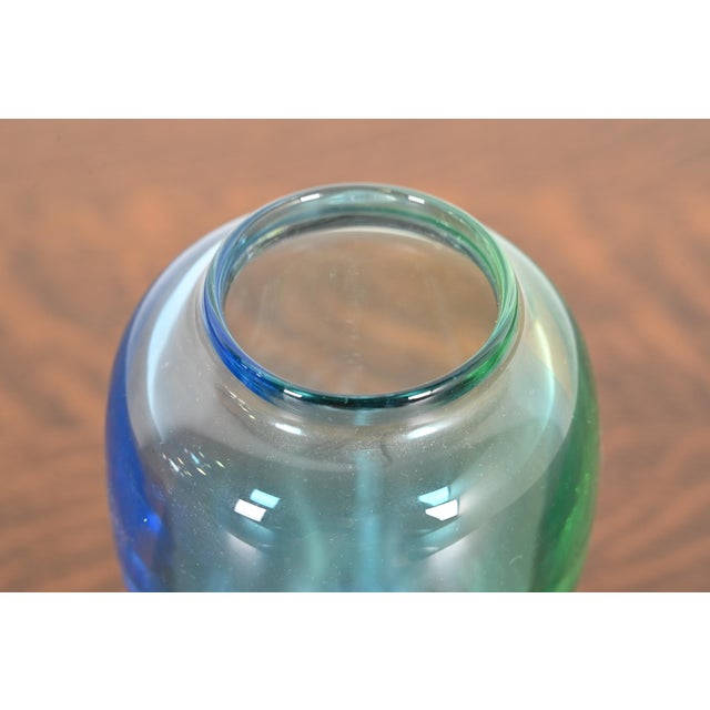 Contemporary "Seafoam" Hand-Blown Vase by Buzz Blodgett For Sale In South Bend - Image 6 of 11