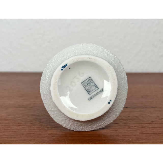 Small Mid-Century Modern German White Sculptural Vase by Peter Müller for Sgrafo Modern, 1960s For Sale - Image 15 of 16