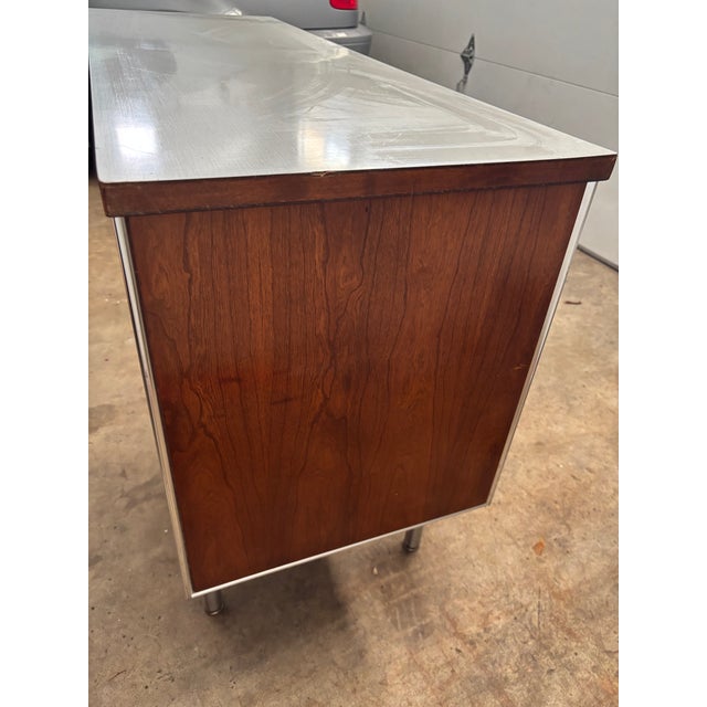 Mid-Century Modern 1960s Raymond Lowery for Hill-Rom Student Desk For Sale - Image 3 of 7