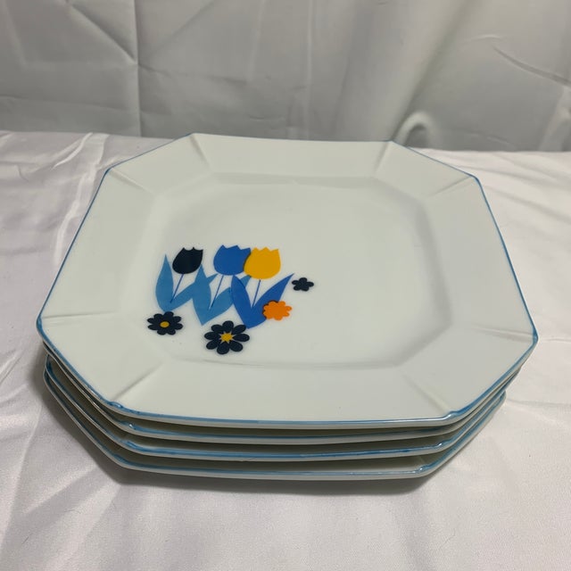 1970s 1970s Mid Century Modern Mod Flower Power Plates by Enesco Made in Japan Set of 4 For Sale - Image 5 of 5