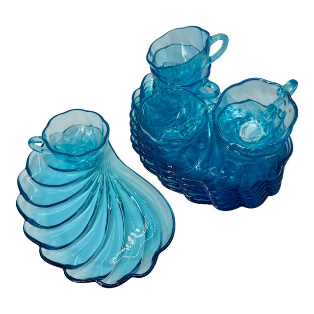 Hazel Atlas Capris Snack Set for Six 1960s Turquoise Colored Glass in Shell Theme For Sale