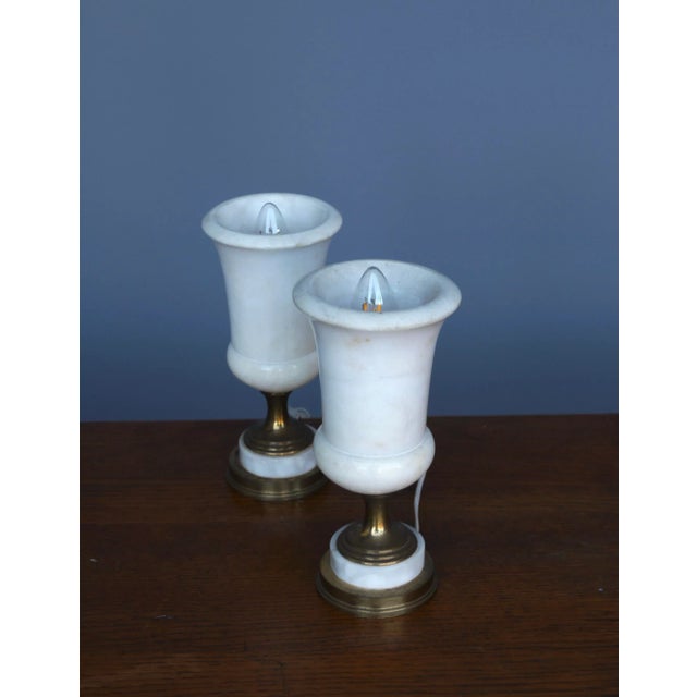 Hollywood Regency Alabaster Torchiere Table Lamps, 1950s, Set of 2 For Sale - Image 3 of 10