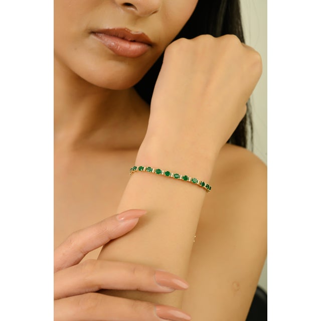 4.1 Carat Natural Zambian Emerald & Diamond Tennis Bracelet in 14k Yellow Gold For Sale - Image 4 of 13