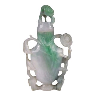 Jade Jadeite Apple Green and White Table Size Snuff Bottle For Sale