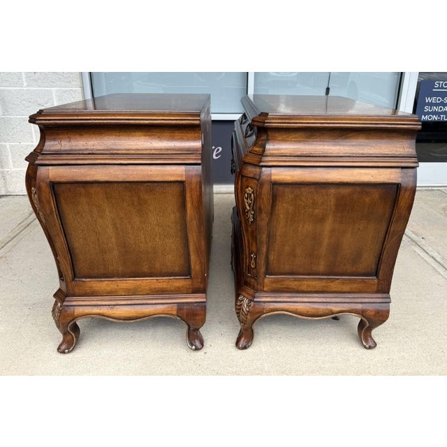 Brown Late 20th Century Pair of Orleans International French-Style Burled Walnut Bombe Nightstands For Sale - Image 8 of 18