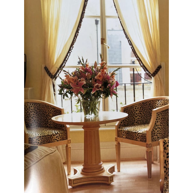Harry N. Abrams "Design & Detail in the Home" Viscount David Linley-Abrams-2000 For Sale - Image 4 of 11