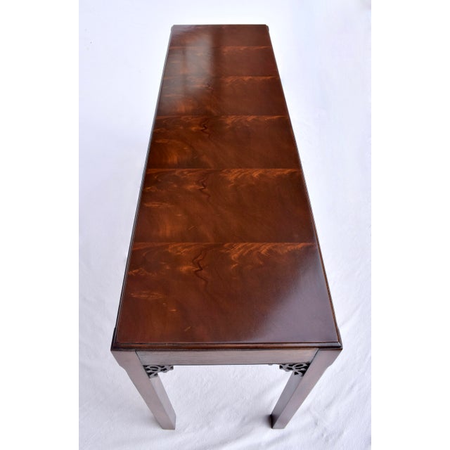 1980s English Chippendale Console Table, Mahogany, Fret Work Design, 1980s For Sale - Image 5 of 11