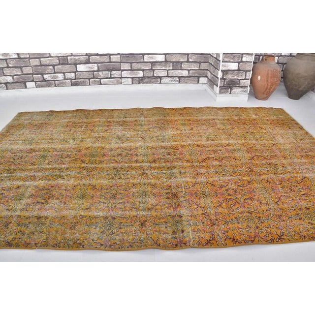 Turkish Mid 20th Century Faded Anatolian Rug With Muted Floral Pattern For Sale - Image 3 of 9