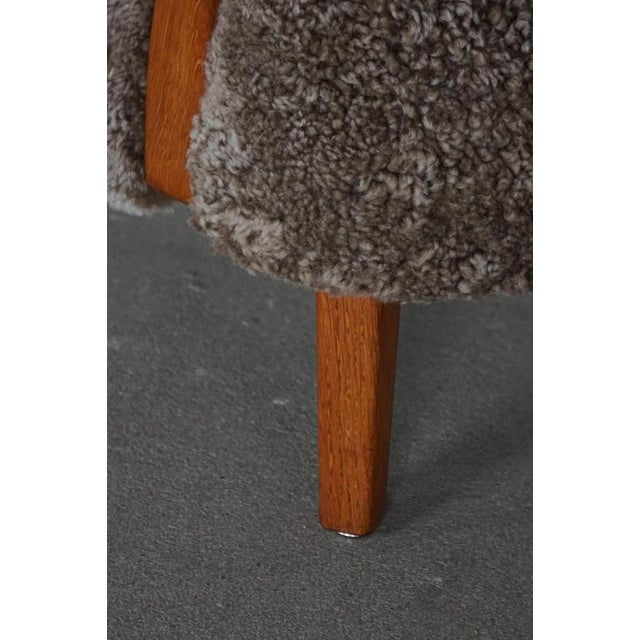 Danish Modern High-Back Lounge Chair in Oak and Lambswool by Viggo Boesen, 1950s For Sale - Image 10 of 18