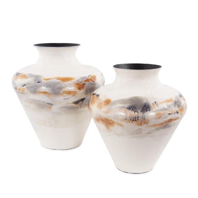 Lahar Classic Vase- Large For Sale In Chicago - Image 6 of 9