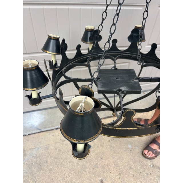 Late 20th Century Niermann Weeks Regency Style Tole Chandelier For Sale - Image 5 of 11