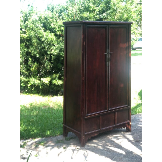 Chinoiserie Antique Chinese Chinoiserie Red Lacquer Armoire Cabinet For Sale - Image 3 of 13