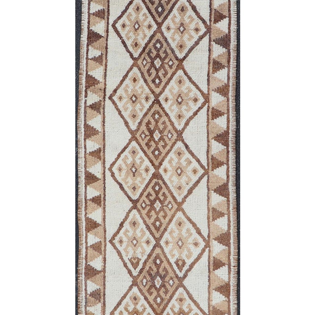 Vintage Turkish Tulu Runner With Ivory Field and Camel Diamond Pattern 2'8" X 13'6" For Sale - Image 4 of 11