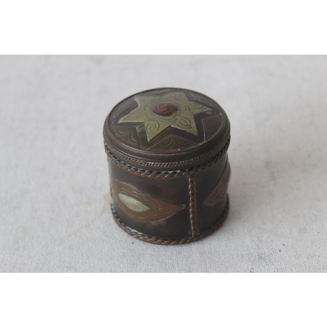 Copper Vintage Spanish Style Cylindrical Brass Copper White Metal Lidded Container With Patina Star Detail For Sale - Image 8 of 9