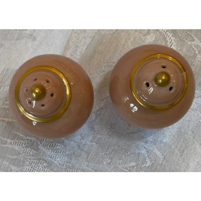 1980s Fitz and Floyd Versailles Dusty Rose Salt and Pepper Shaker Set For Sale In Chicago - Image 6 of 6