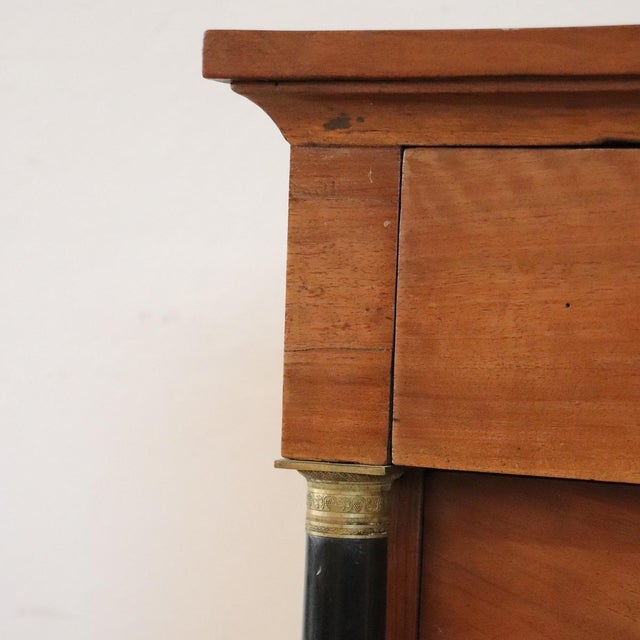 Antique Early 19th Century Walnut Chest of Drawers For Sale - Image 3 of 14