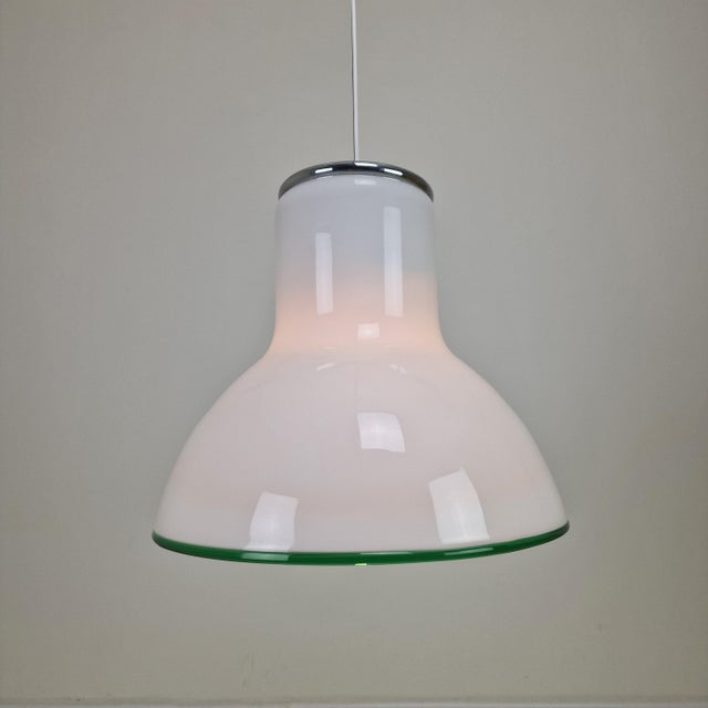 White Mid-Century Modern Italian Murano Cased Glass Pendant Light with Green Trim, 1970s For Sale - Image 8 of 15