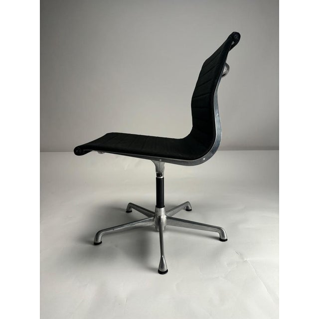 Model EA107 Swivel Chairs by Charles and Ray Eames for ICF De Padova, 1970s, Set of 2 For Sale - Image 3 of 10