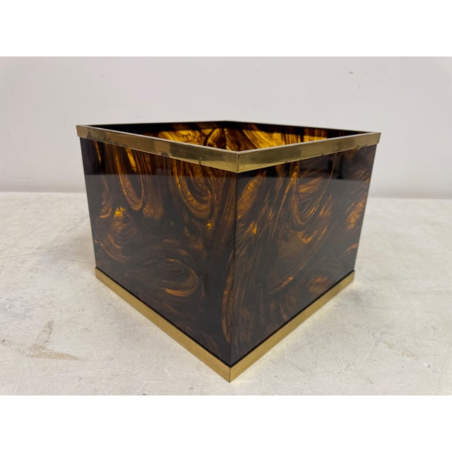Brown Tortoiseshell Effect Acrylic Glass and Brass Planter, 1970s For Sale - Image 8 of 12