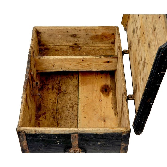 Wood Mid-19th Century Scandinavian Painted Pine Chest, 1840s For Sale - Image 7 of 10