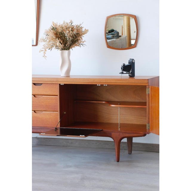 Vintage Teak Sideboard from Greaves & Thomas, 1960s For Sale - Image 16 of 18