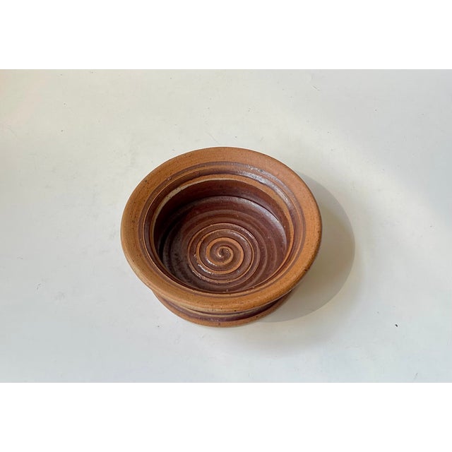 Ceramic Danish Modern Stoneware Bowl with Spiral Glaze by Tue Poulsen, 1970s For Sale - Image 7 of 10