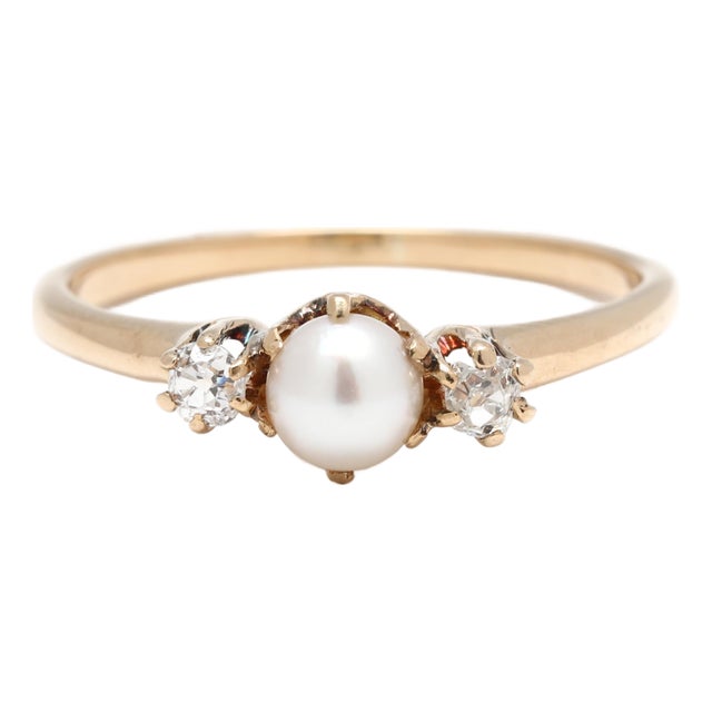 Antique Pearl & Diamond Ring, 14k Yellow Gold, Ring Size 4.75 For Sale