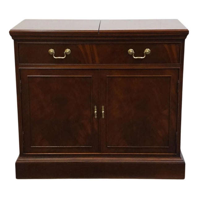 Late 20th Century Hickory Chair Historical James River Collection Solid Mahogany Traditional Style 76" Flip Top Server Buffet For Sale