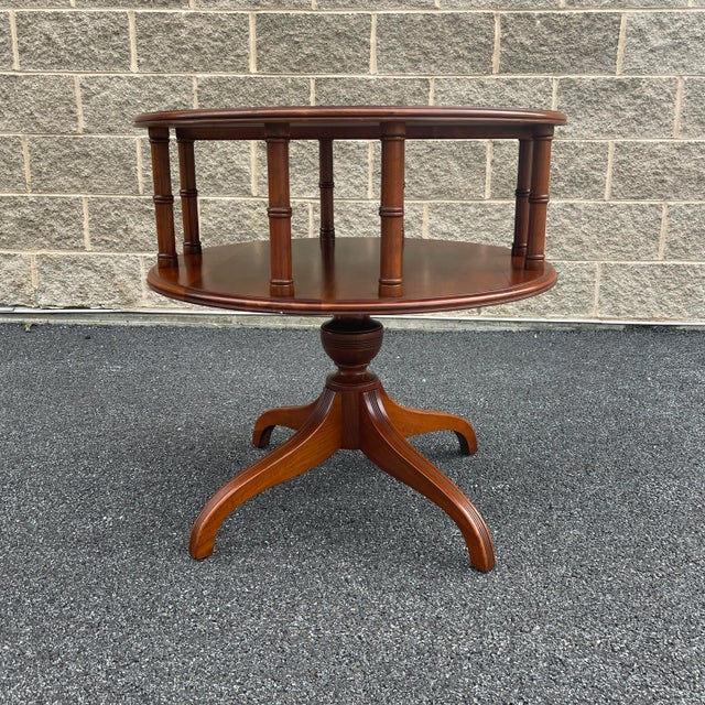 Vintage Pennsylvania House Traditional Solid Cherry Round Pedestal Side Table For Sale In Philadelphia - Image 6 of 13
