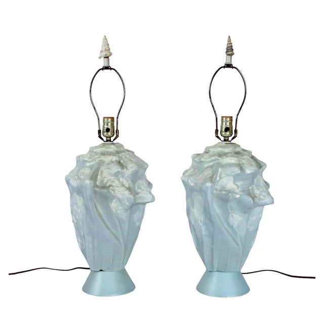 Hollywood Regency Pair of Vintage 1960s Faux Conch Shell Ceramic Table Lamps W/ Capiz Sea Shell Shade For Sale - Image 3 of 12