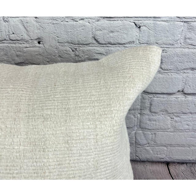 Turkish 20 x 20 Hemp Pillow Turkish Cushion Natural Grayish White Pillow Cushion Cover For Sale - Image 3 of 4