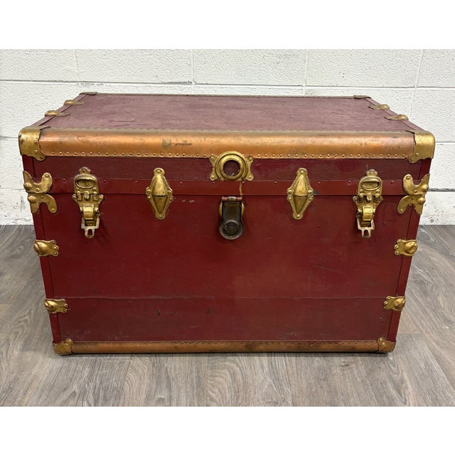 Red Vintage Luce Trunk Company Kansas City Flat Top Steamer Trunk For Sale - Image 8 of 18