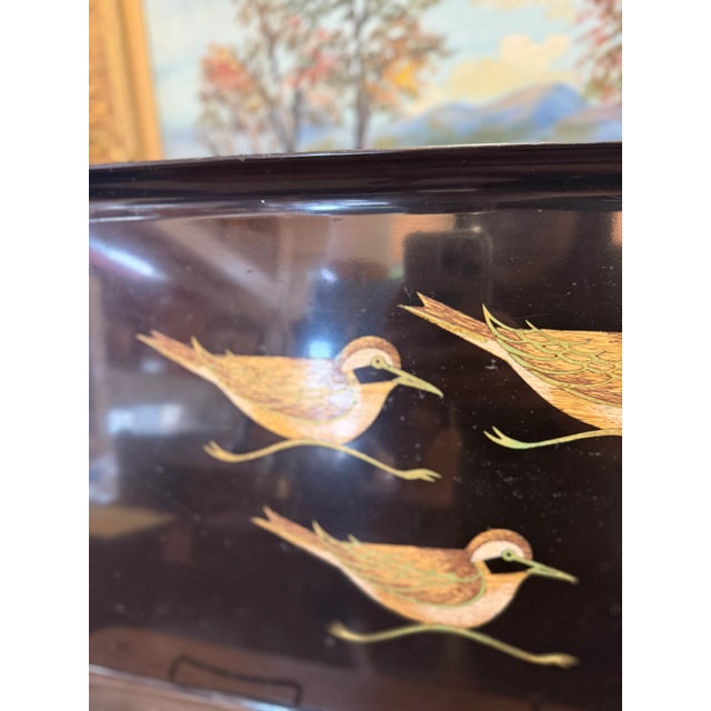Mid-Century Modern Vintage Mid-Century Modern Black Lacquer Tray With Hand-Painted Shorebirds - 1950s Japanese Decorative Serving Art For Sale - Image 3 of 8