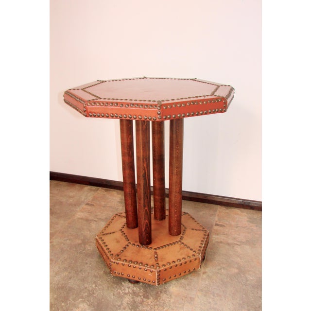 Modern Vintage Coffee Table in Beech Wood and Leather, 1920s For Sale - Image 3 of 8