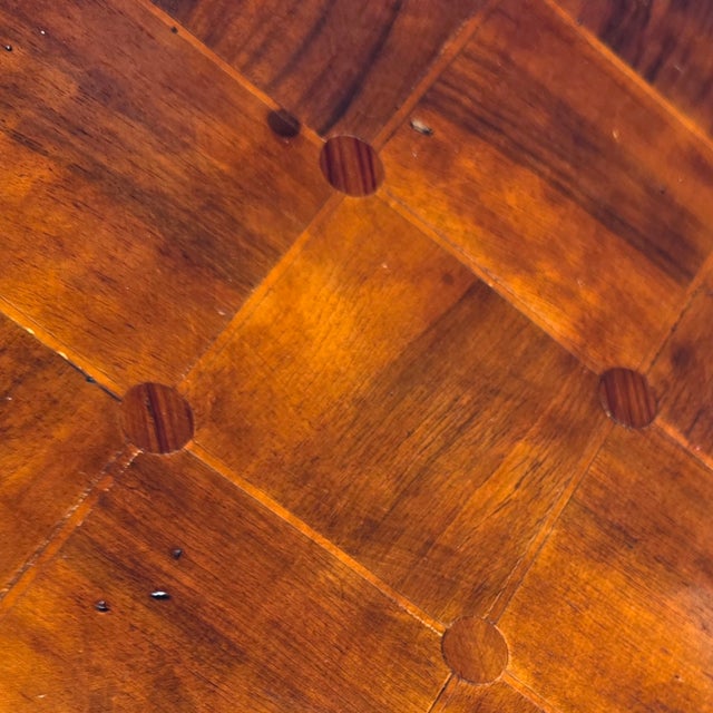 Traditional Georgian Style Parquetry Top Coffee Table With Scalloped Edge and X-Form Stretcher, Early 21st Century For Sale - Image 3 of 13