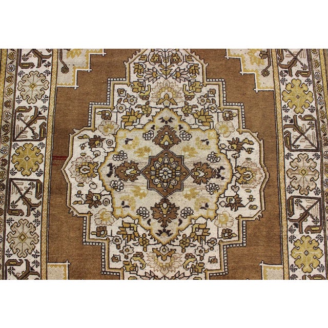 Mid 20th Century Mocha Brown, Chartreuse Vintage Turkish Oushak Rug With Ornate Floral Medallion For Sale In Atlanta - Image 6 of 9