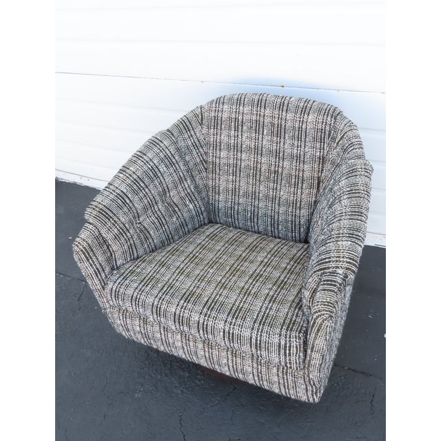 Carsons Milo Baughman Style Mid Century Modern Swivel Side Chairs a Pair 6423 For Sale - Image 10 of 18