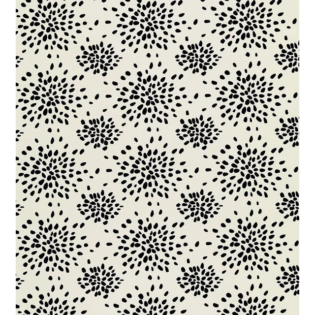 Contemporary Sample - Hinson for The House of Scalamandré Fireworks Wallcovering, Black on Off-White For Sale - Image 3 of 3