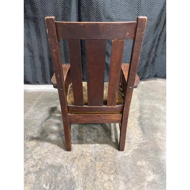 Arts & Crafts Early 1900s Antique Stickley Bros. Arts & Crafts Oak Chair With Velvet Upholstery For Sale - Image 3 of 12