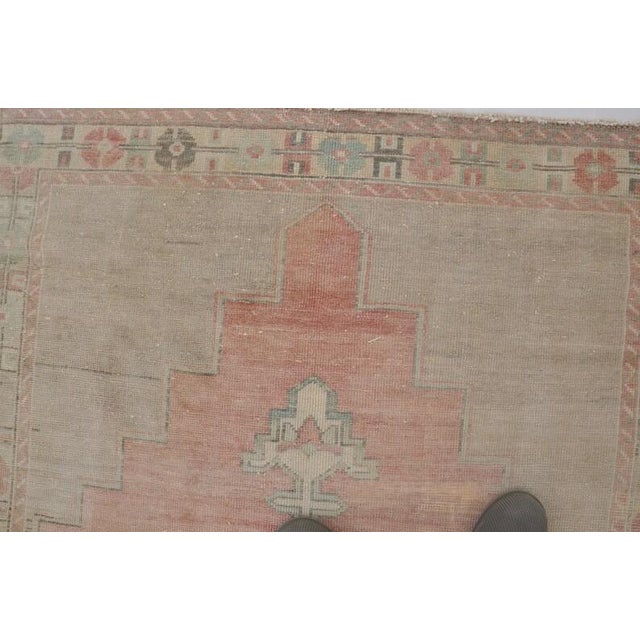 Textile Vintage Handwoven Oushak With Large Central Medallion For Sale - Image 7 of 10