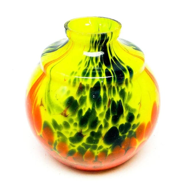 Art Deco Vase, Former Czechoslovakia, 1950s For Sale - Image 6 of 7