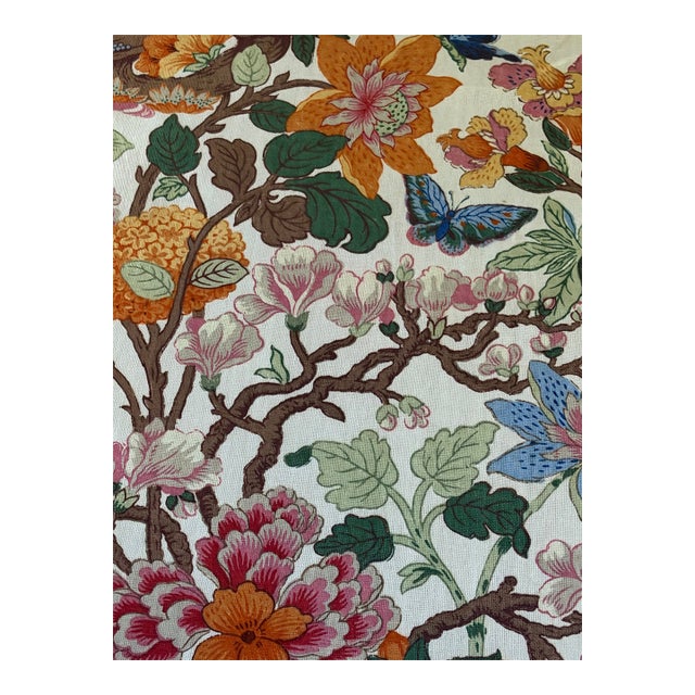 Gp & J Baker Magnolia Cream/Blue Fabric r1351.4 Baker Originals Collection 5 Yards For Sale