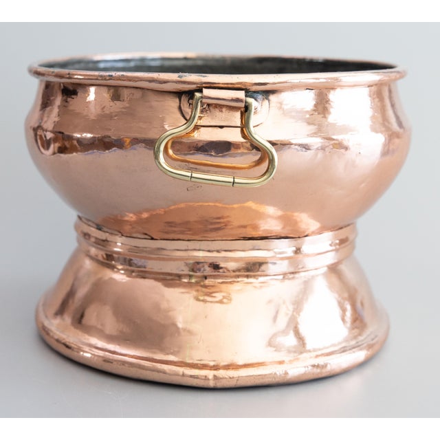 Mid 19th Century Large 19th Century French Polished Copper Oval Wine Cooler Champagne Bucket Jardiniere Centerpiece For Sale - Image 5 of 10